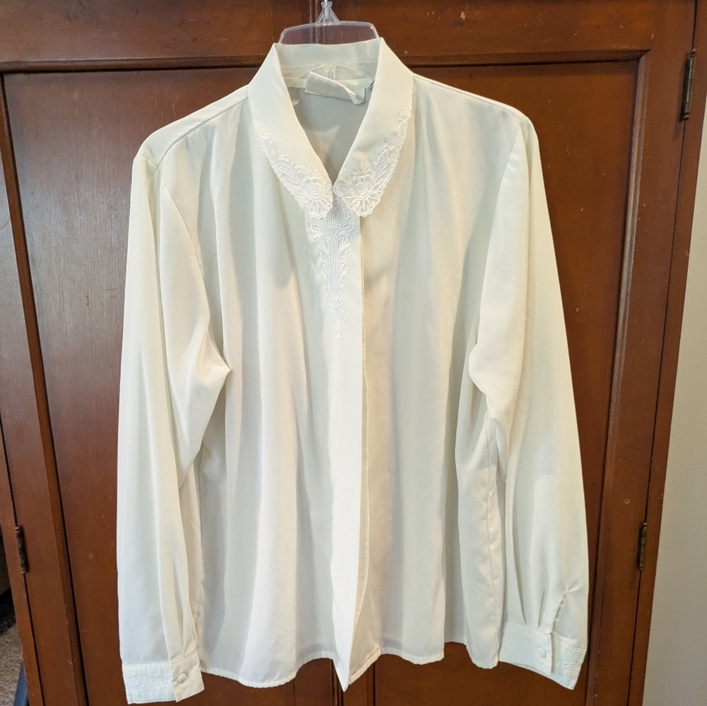 Vintage Women's Ivory Long Sleeve SILKY Blouse Hidden Buttons Sz XL